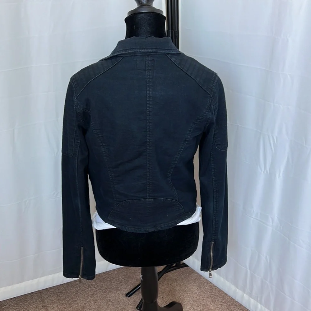 HUDSON Jeans Black Denim Moto Asymmetric Zip Crop Jacket (girls XL/women’s XS)